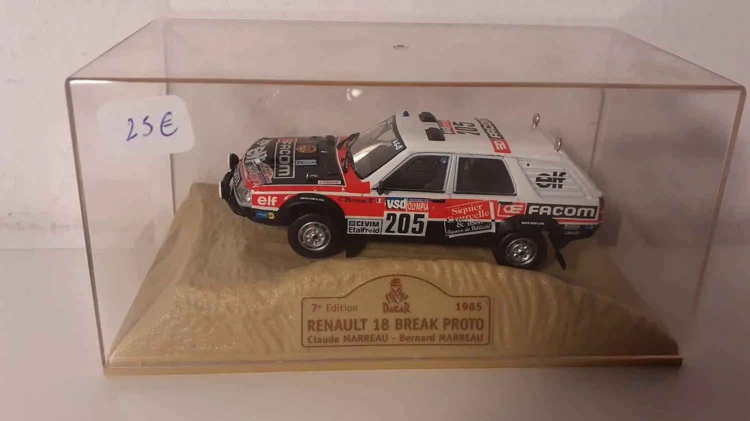 Renault 18 break PROTO N°205 (rallye Paris-Dakar 1985 Renault 18 break PROTO N°205 (rallye Paris-Dakar 1985