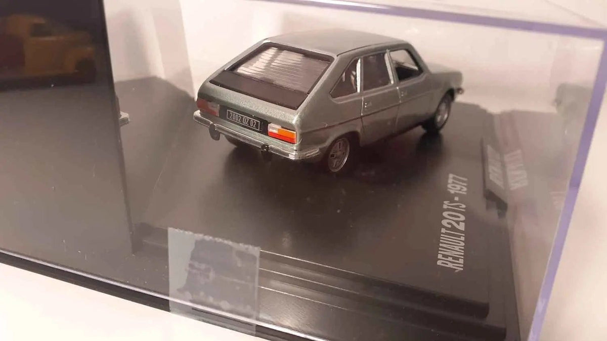 Voitures Miniatures Renault 20 TSB verte pâle grisée? de 1977 (Norev) - Bernard Miniatures