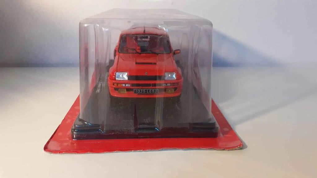 Voitures Miniatures Renault 5 Turbo rouge de 1982 (échelle 1/24ème) - Bernard Miniatures