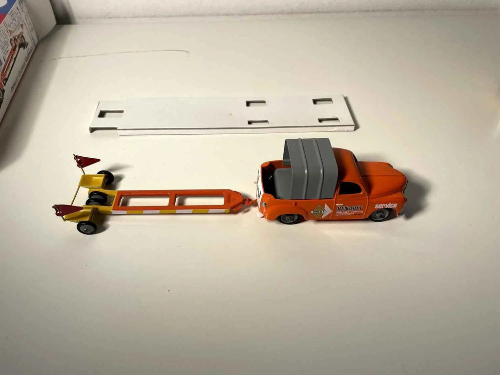 Voitures Miniatures Renault Colorale assistance avec plateau (édition limitée) - Bernard Miniatures