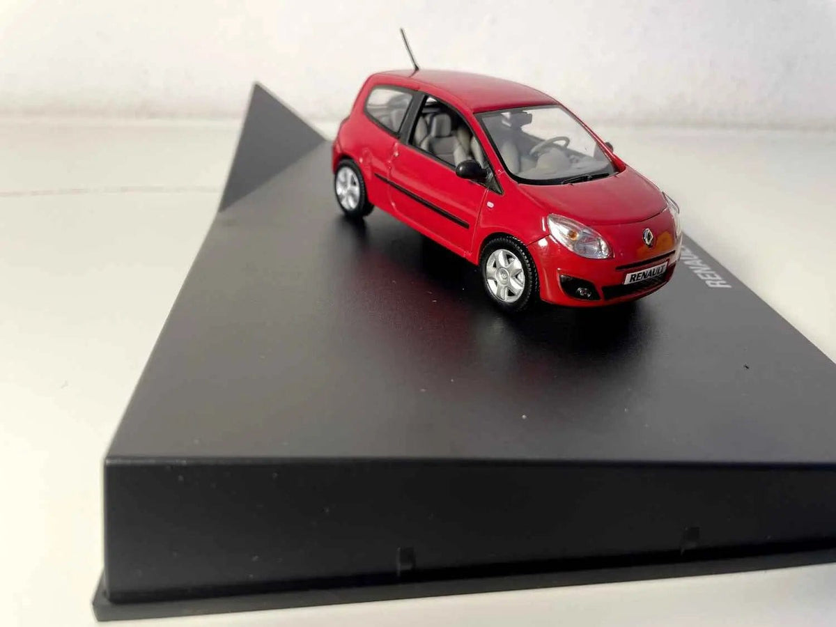 Voitures Miniatures Renault Twingo rouge (en coffret - boite rectangle) - Bernard Miniatures