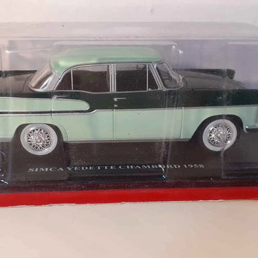 Voitures Miniatures Simca Vedette Chambord vert foncé et vert clair de 1958 (échelle 1/24ème) - Bernard Miniatures