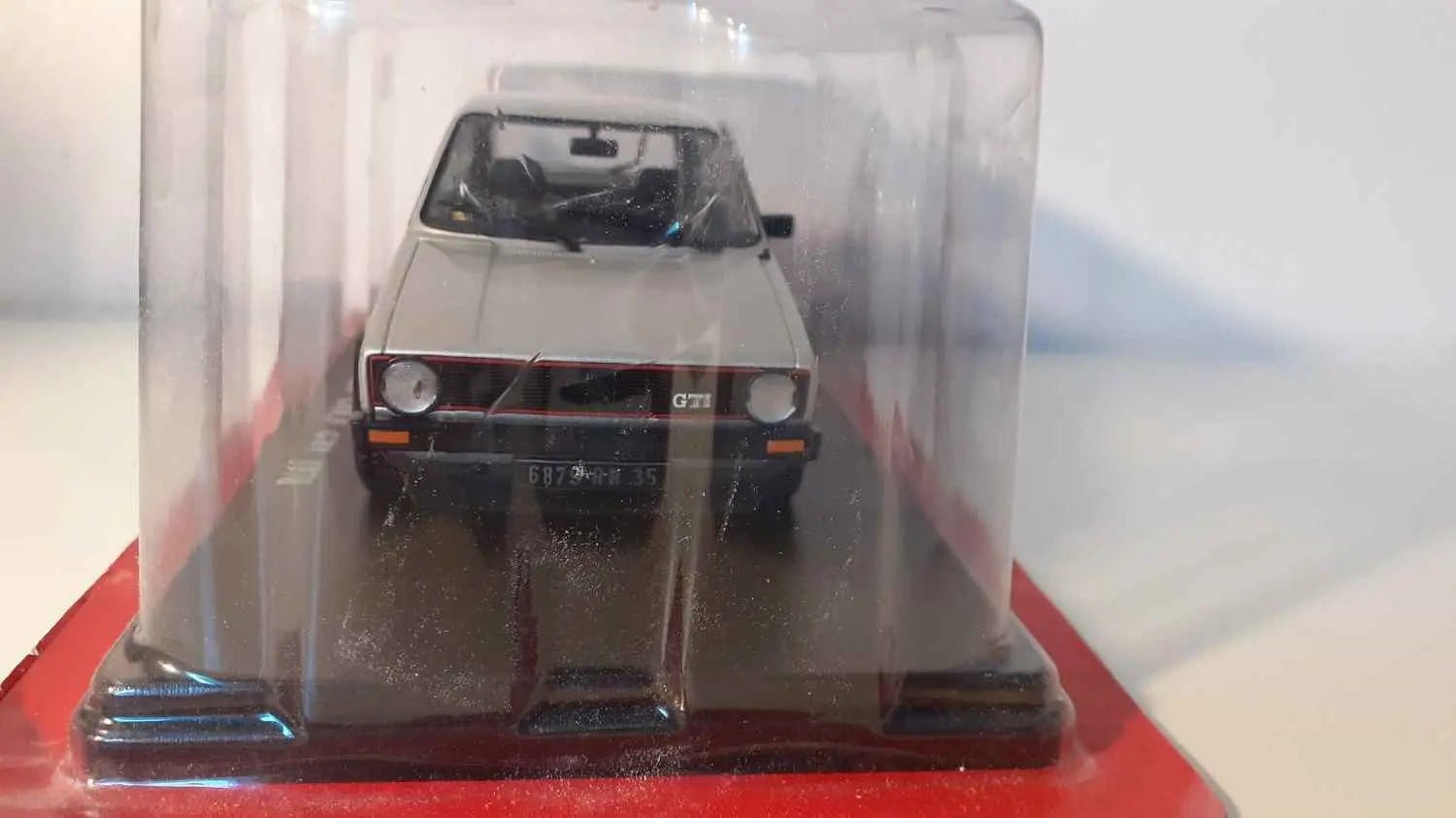 Voitures Miniatures Volkswagen Golf GTI grise de 1976 (échelle 1/24ème) - Bernard Miniatures