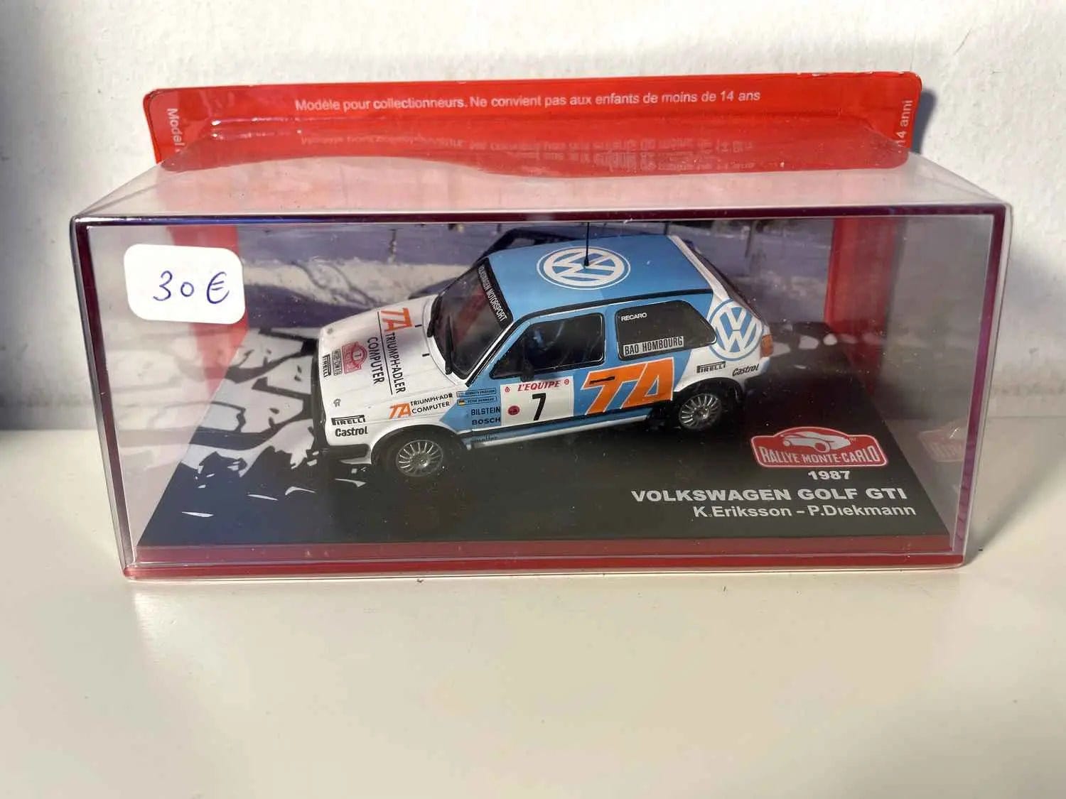 Volkswagen Golf GTI blanche et bleue numéro 7 - rallye de Monté-Carlo de 1987 Bernard Miniatures