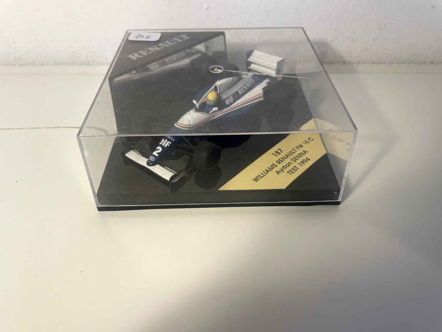 Williams Renault FW 15C bleue et blanche numéro 2 (Formule 1) test 1994 - boite carrée Bernard Miniatures
