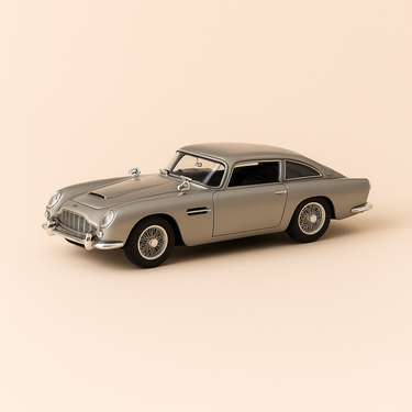 Photo professionnelle de la voiture miniature Aston Martin Db54 Grise James Bond Goldfinger - Image clean haute qualité