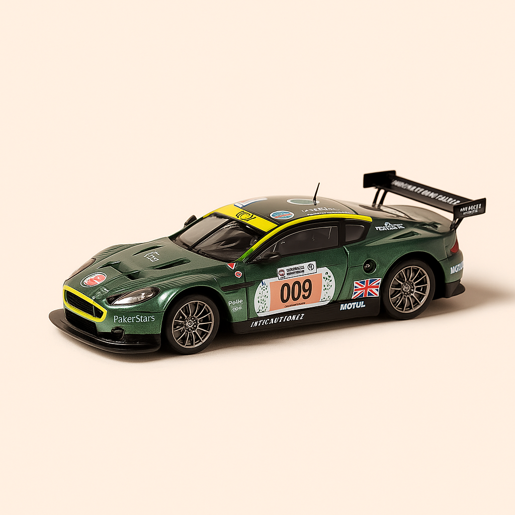 Aston Martin DBR9 verte numéro 009 - 24 heures du Mans de 2006