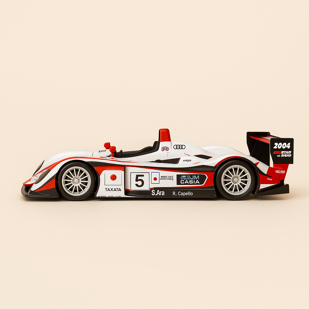 Audi R8 branco número 5 (24 Horas de Le Mans de 2004)