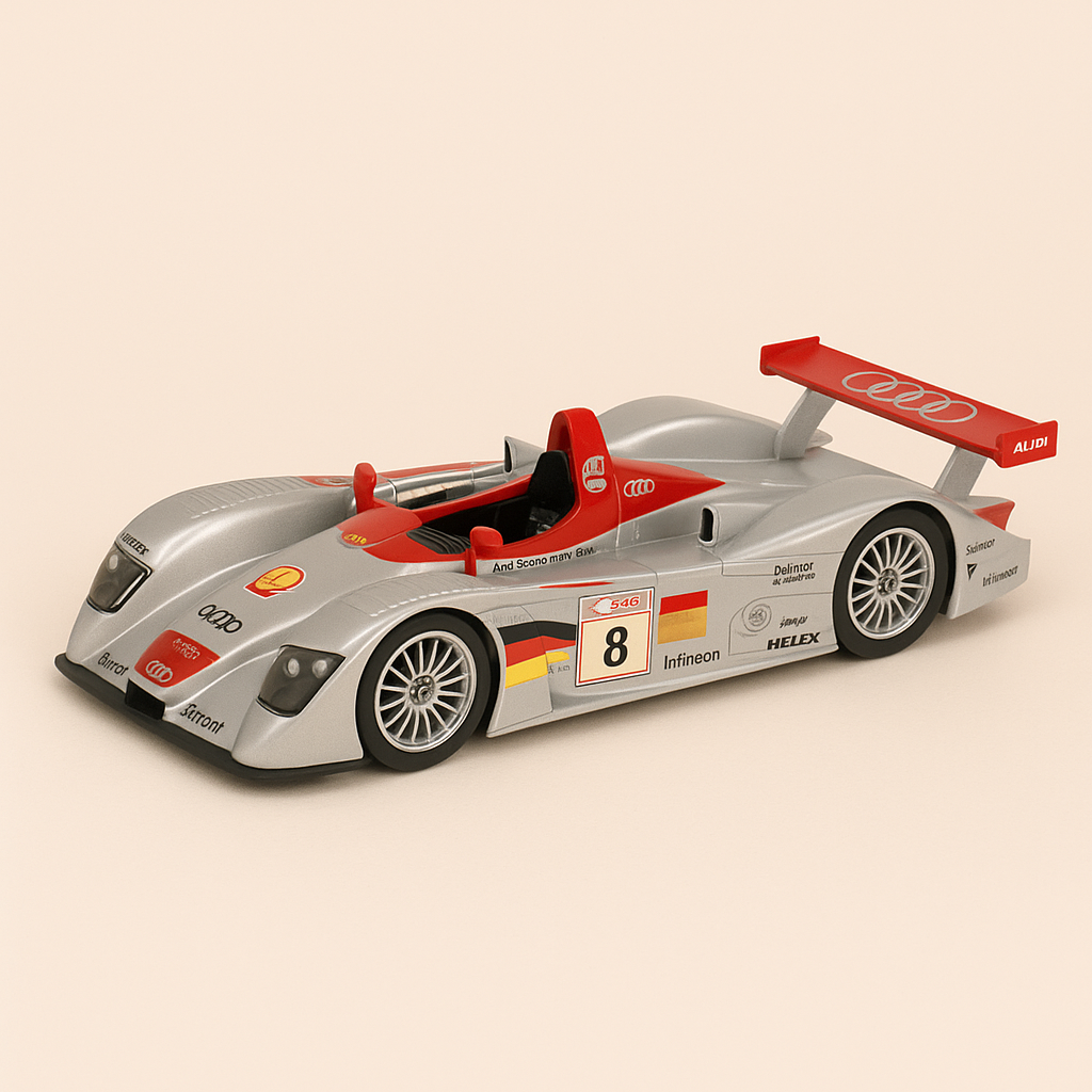 Audi R8 rojo y gris número 8 (24 Horas de Le Mans de 2000)
