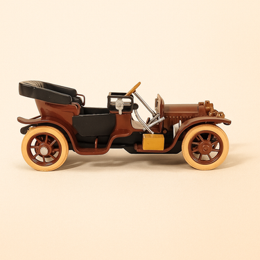 Photo professionnelle de la voiture miniature Berliet 156 Hp Victoria Collection Voitures Des Chefs Detats - Image clean haute qualité