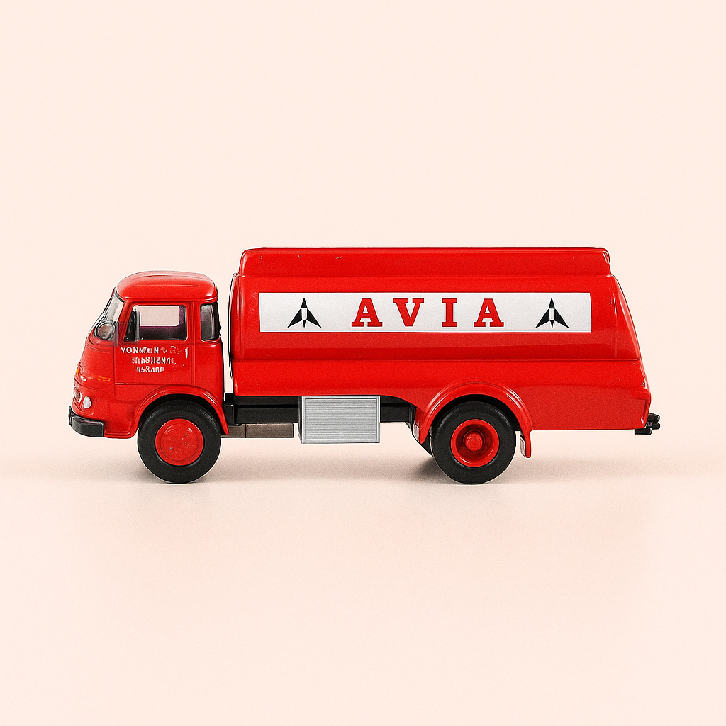 Saviem SM8 truck with 812 cab from 1968 AVIA tanker