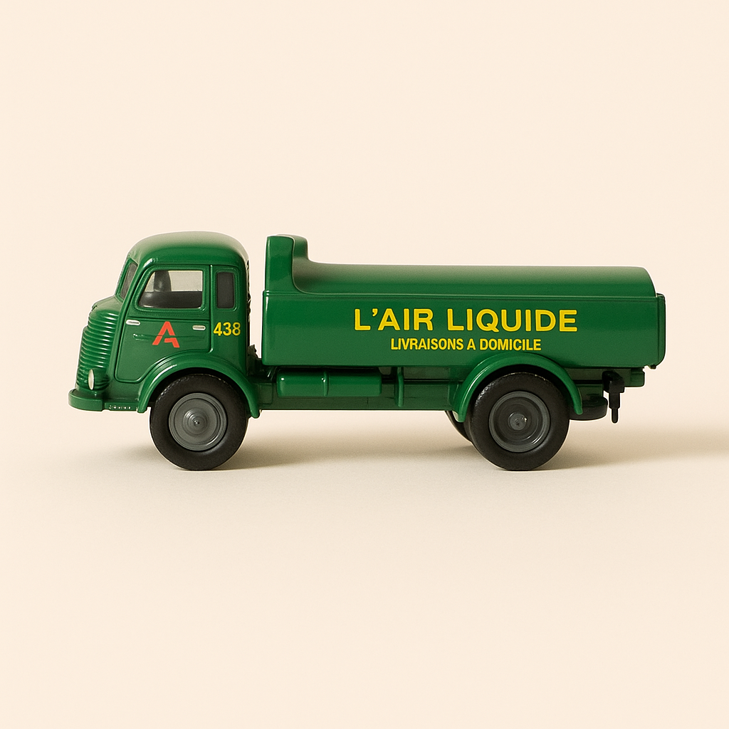 Photo professionnelle de la voiture miniature Camion Simca Cargo De 1959 Air Liquide - Image clean haute qualité