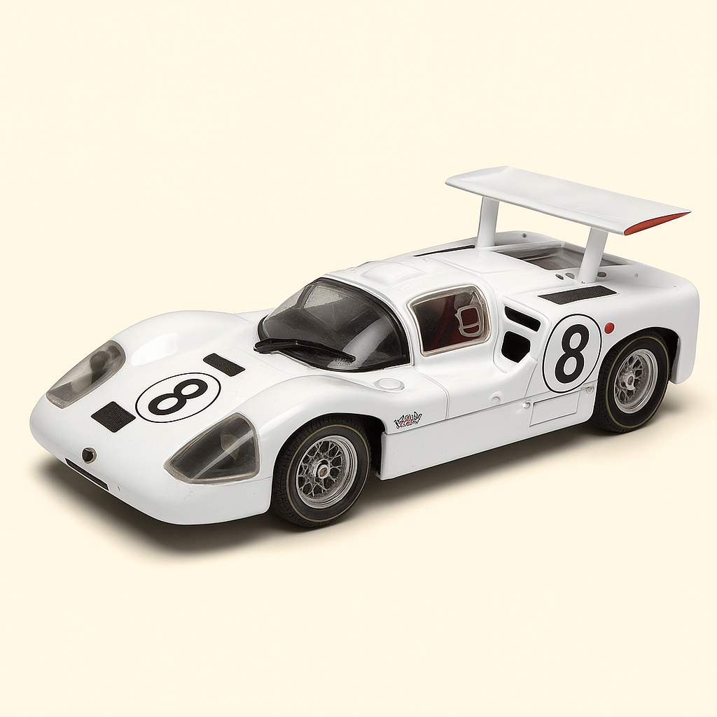 Biały Chaparral 2F numer 8 (24-godzinny wyścig Le Mans 1967)