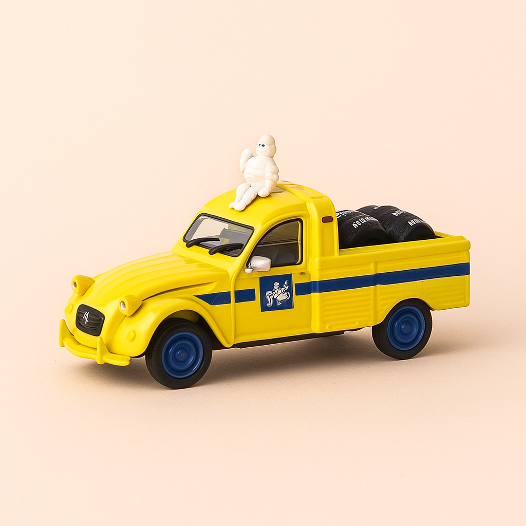 Citroën 2 CV Pick-up mit Michelin-Reifen