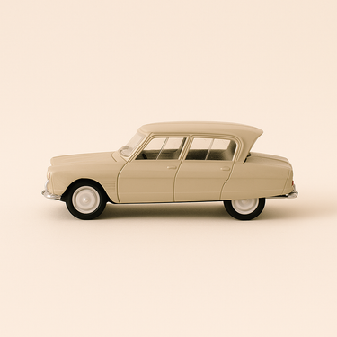 Photo professionnelle de la voiture miniature Citroen Ami 6 Grise De 1961 - Image clean haute qualité