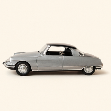 Photo professionnelle de la voiture miniature Citroen Ds Coupe Grise Et Toit Noir De 1967 Boite Plexi - Image clean haute qualité