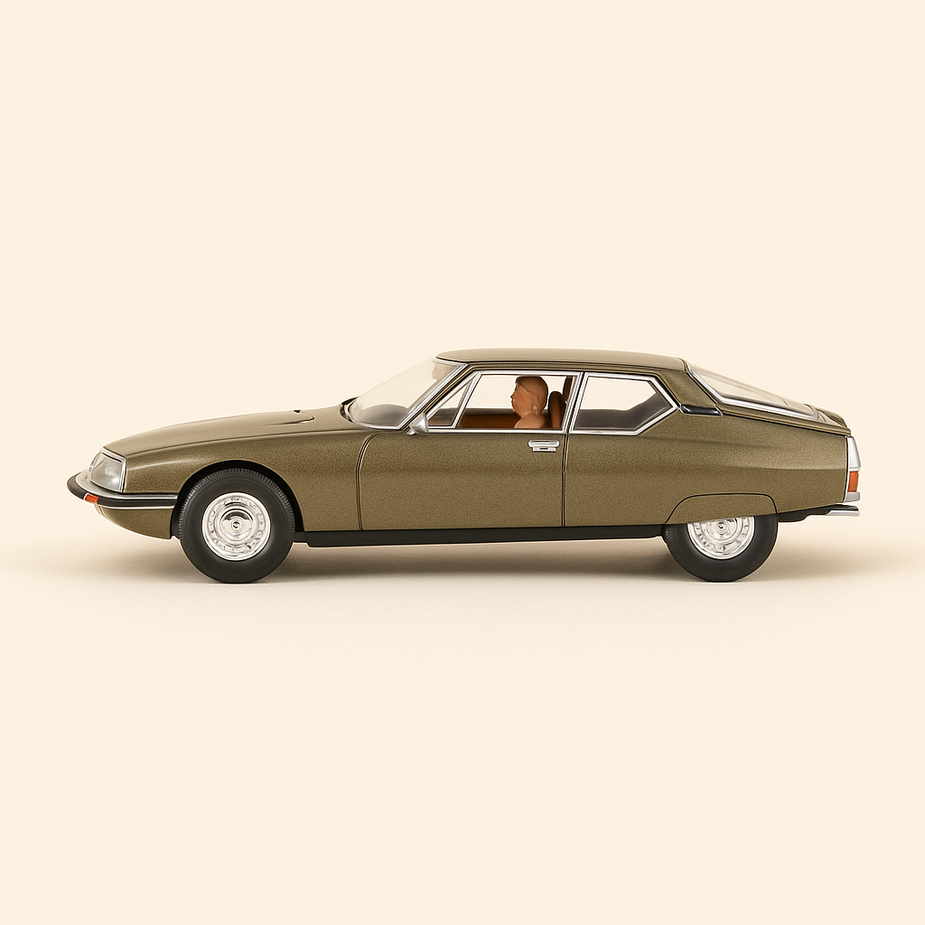 Citroën SM marron de 1970 (échelle 1/24ème)