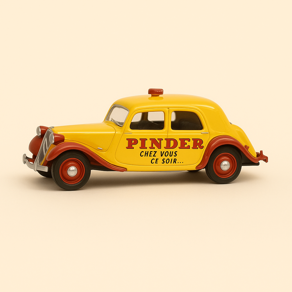 Giel a rout Citroën Traction Avant vum Pinder Circus - Nationale 7 - Déi Blo Streck