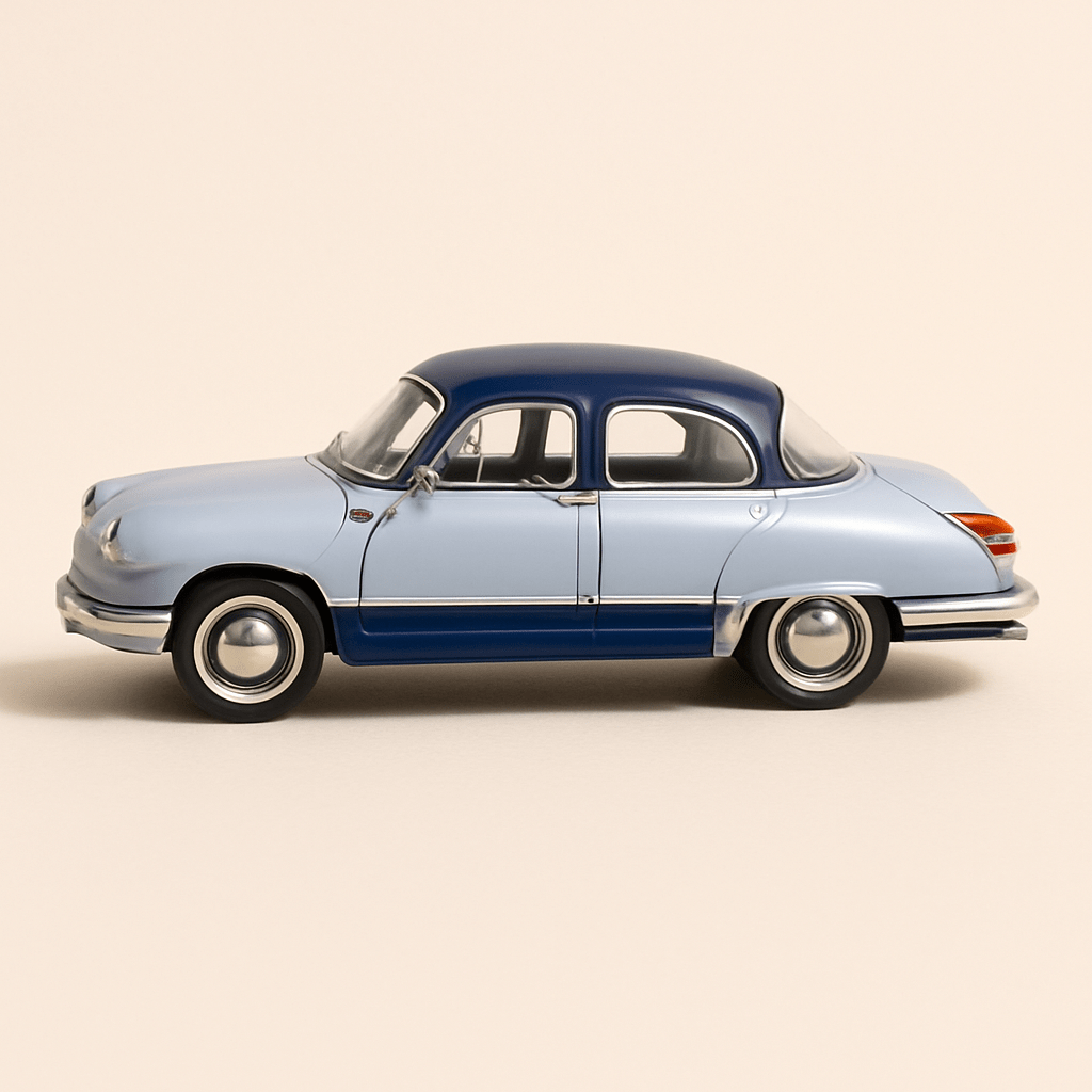 Panhard Dyna Z12 grand standing bleue et bleue de 1957 (Nostalgie)
