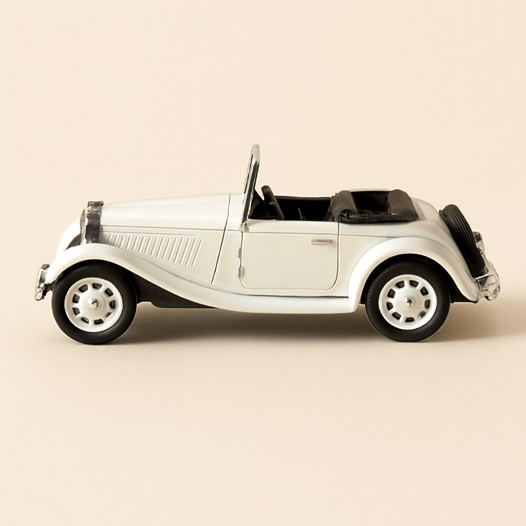 Panhard cabriolet blanche de 1935 (Collection C.C.C.)