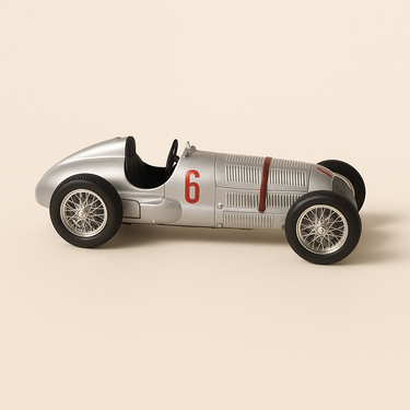 MercedesW 125 HP 646 de 1937 grise numéro 6 - voiture de course (Brumm R70) - Image haute qualité