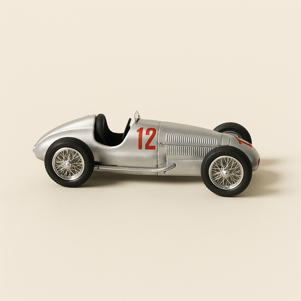 Mercedes Benz Grand Prix HP480 W 154 M 163 K vun 1939 gro Nummer 12 - Rennwagen (Brumm R37)