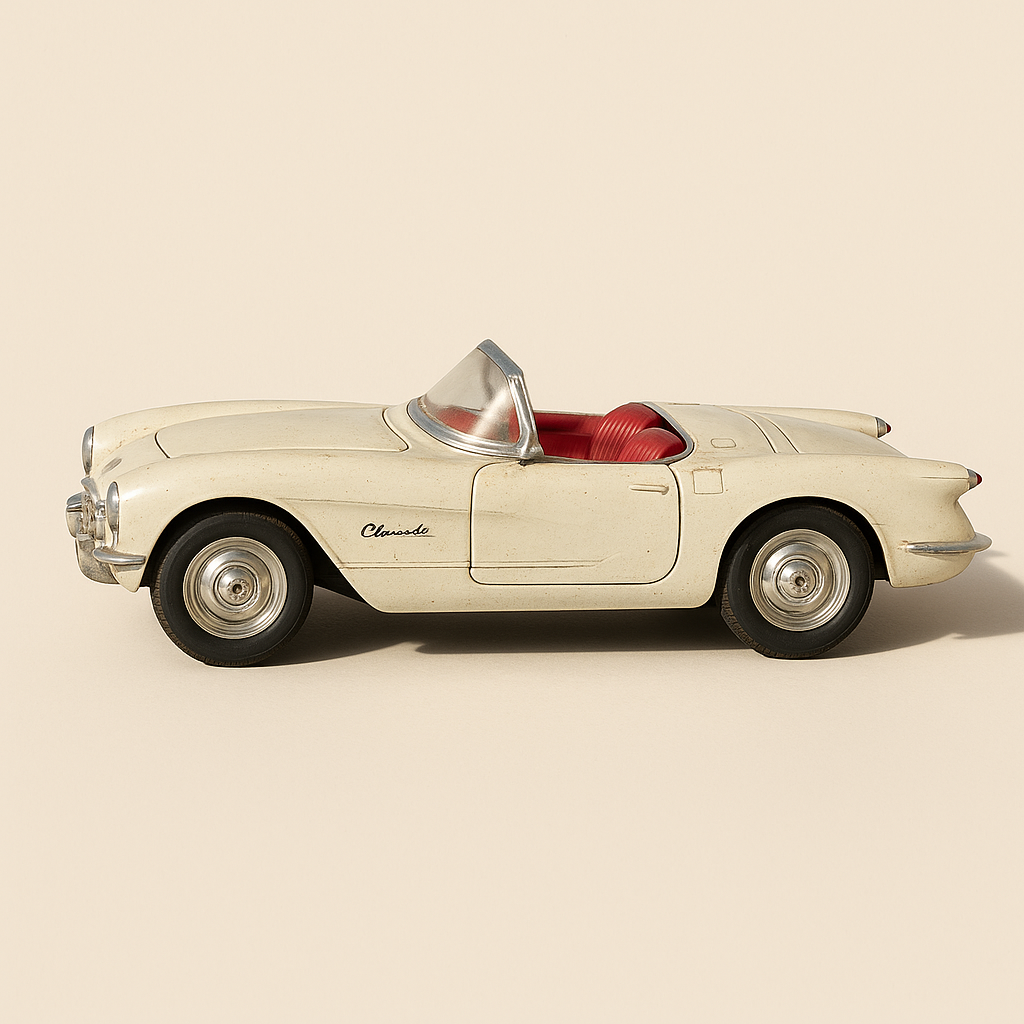 Chevrolet Corvette del 1953 color crema/beige (Solido scala 1/18)