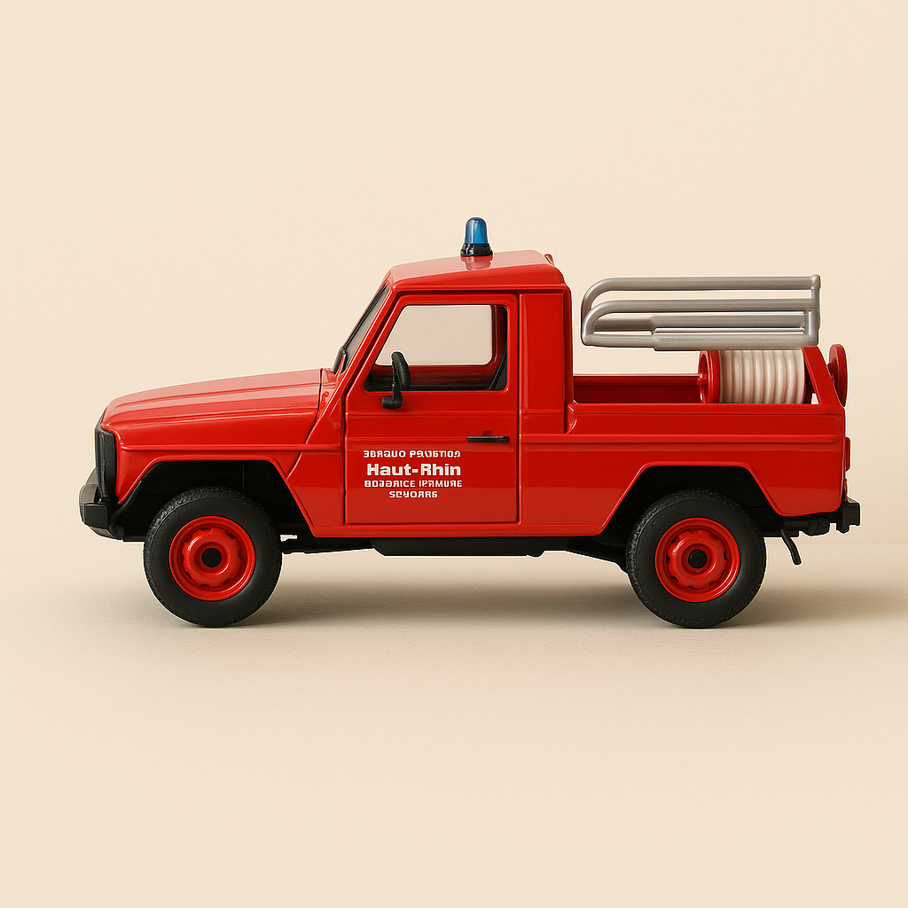 Peugeot P4 rouge POMPIERS (Solido référence 4835)