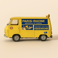 Peugeot J7 jaune "Paris - Rhone" du Tour de France de 1969 - Image haute qualité