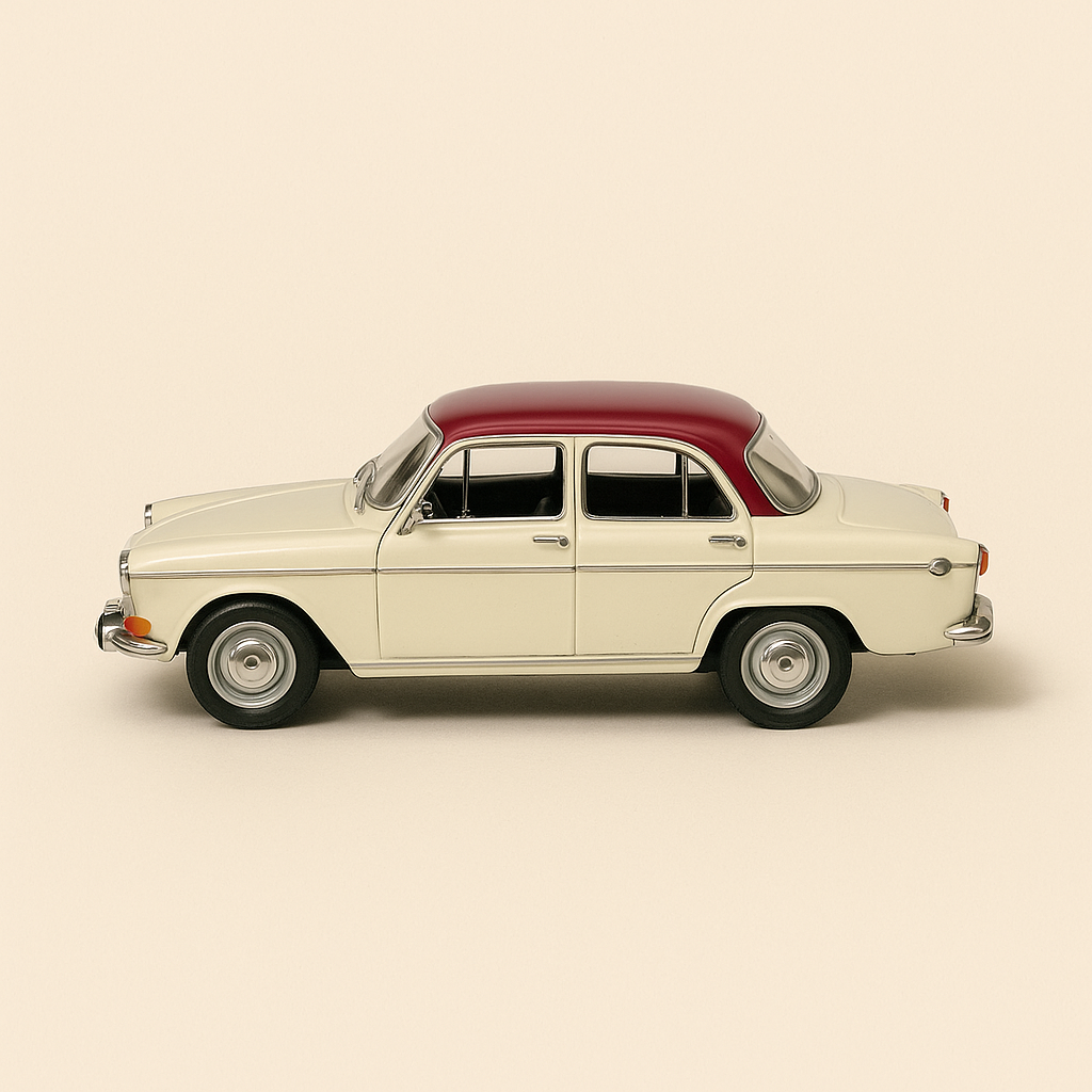 Simca P60 blanche (blanc cassé) et toit bordeaux de 1962 (voiture rajoutée sur un socle)