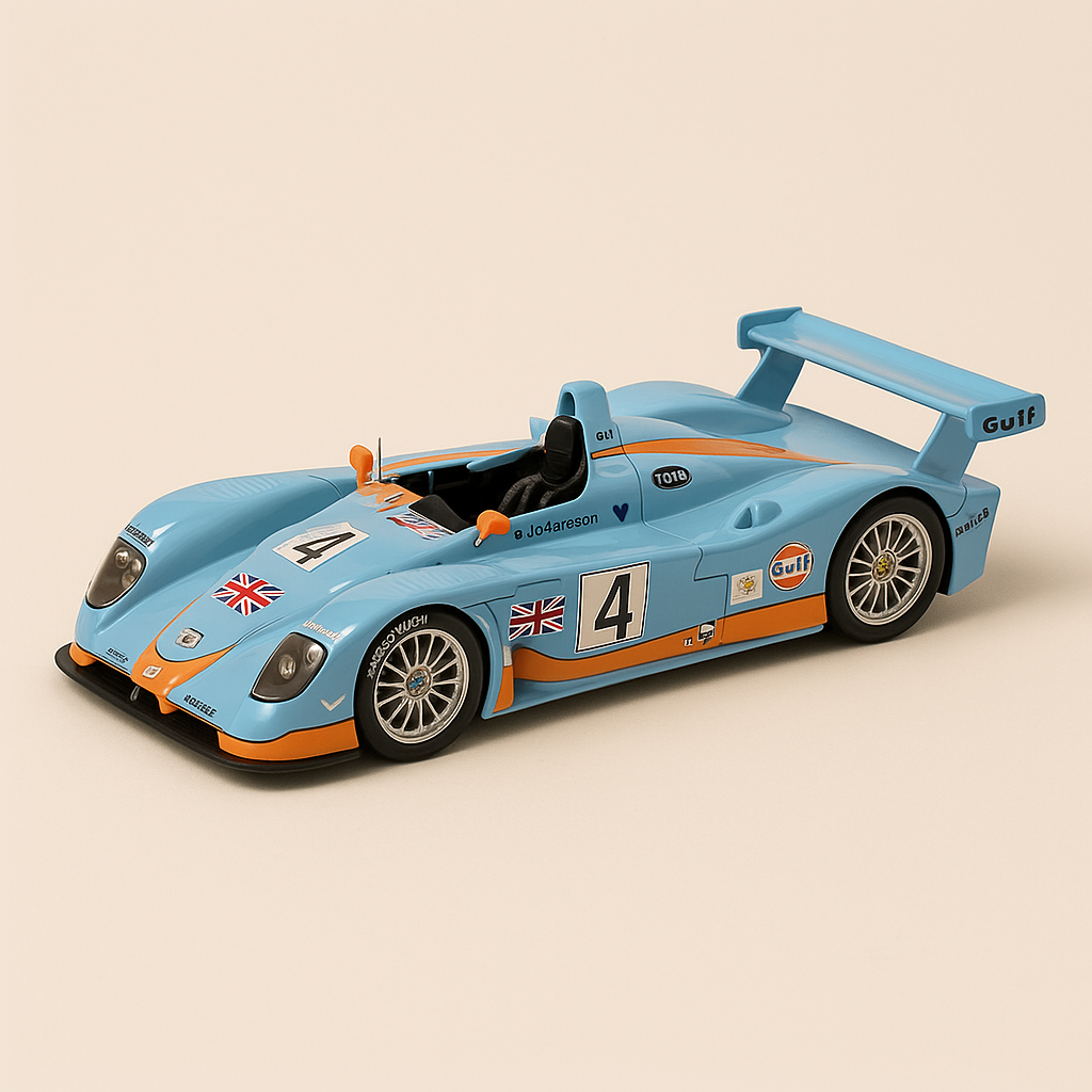 Audi R8 bleue et orange (couleurs de GULF) numéro 4 - 24 heures du Mans de 2001