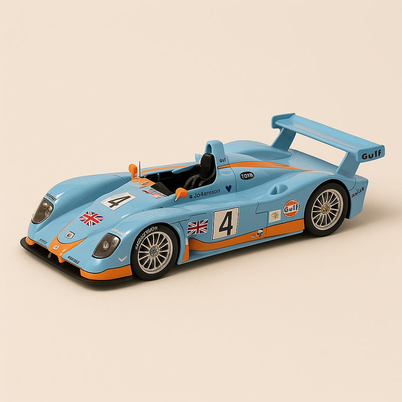 Blauer und orangefarbener Audi R8 (GULF-Farben) Nummer 4 – 24 Stunden von Le Mans 2001