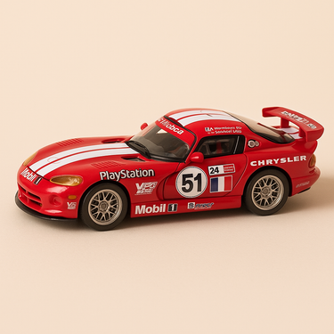 Chrysler Viper GTS-R rouge et blanche numéro 51 - 24 heures du Mans de 2000 - Image haute qualité