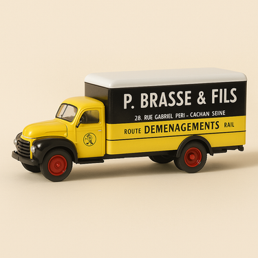 Camion Citröen T55-60 jaune et noir - Déménagements P. Brasse & Fils (un rétroviseur de cassé) - Image haute qualité