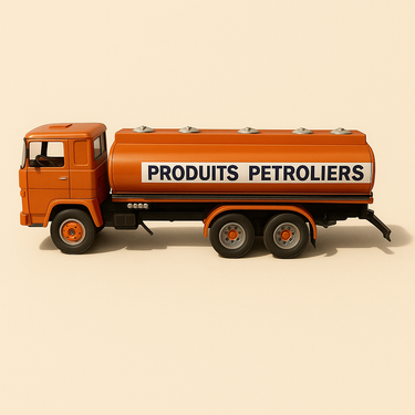 Camion SCANIA 141 orange camion citerne "Produits pétroliers" (un rétroviseur de cassé) - Image haute qualité