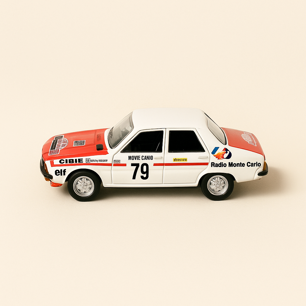 Renault 12 Gordini wäiss an orange-rout Nummer 78 (Rallye de Monté-Carlo 1973)