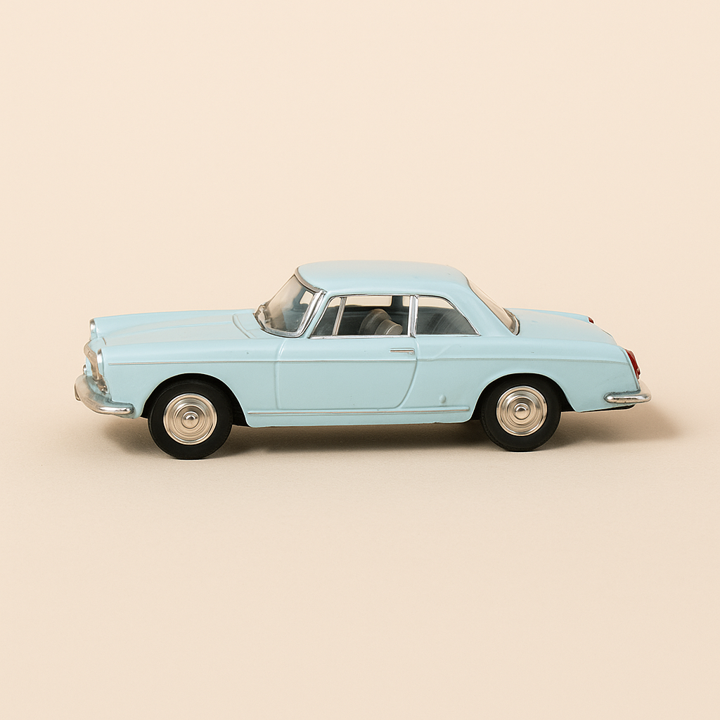 Peugeot 404 coupé bleue claire de 1964 - ELIGOR