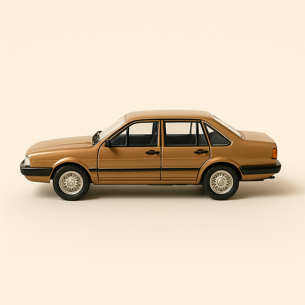 Volkswagen Santana marrom de 1981 - Auto Plus