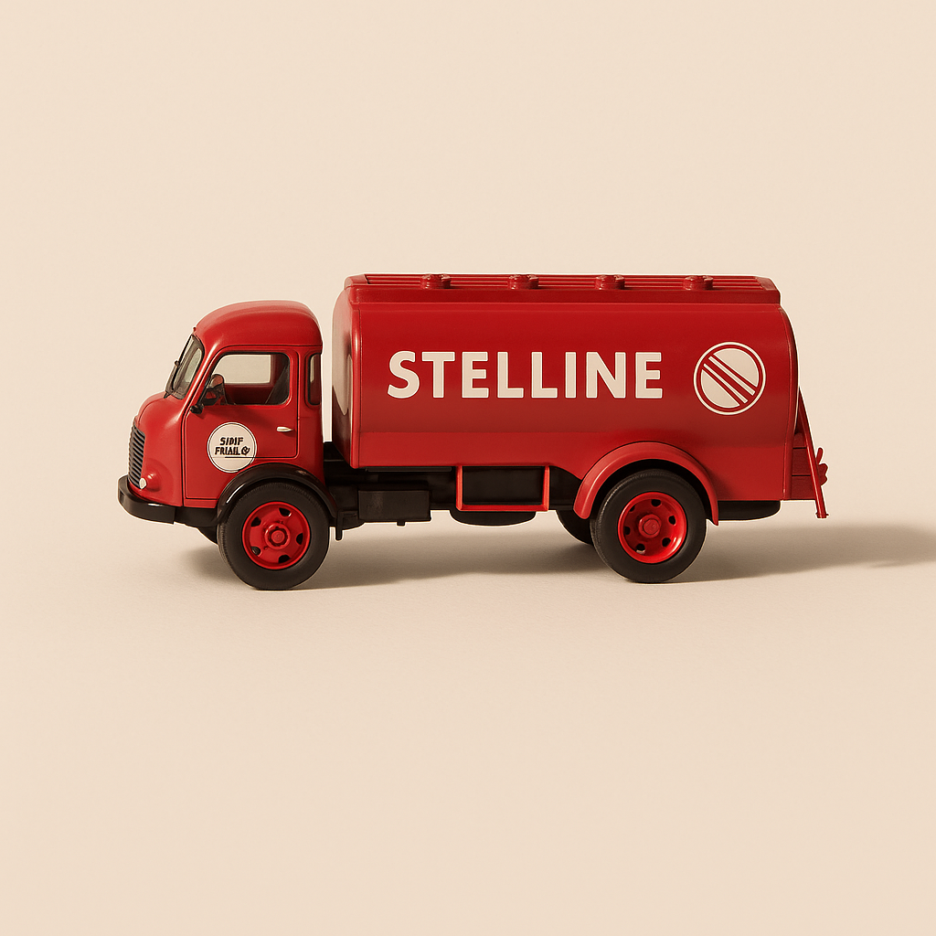Renault 4140 'Lazybones' Red Tanker Truck - Stelline Tanker - Modern Garage Collection