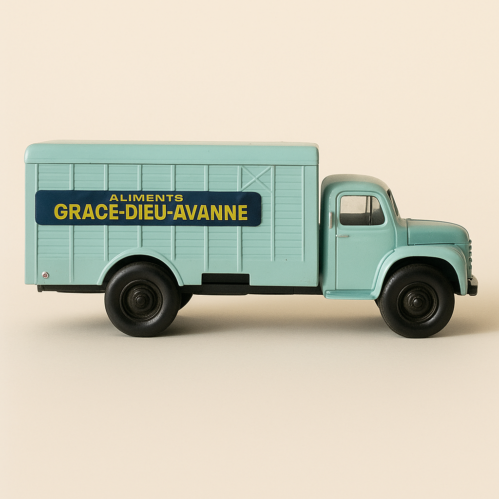 Camion Berliet GLR8 M2 vert pâle aliments  pour bétails - société GRACE-DIEU-AVANNE