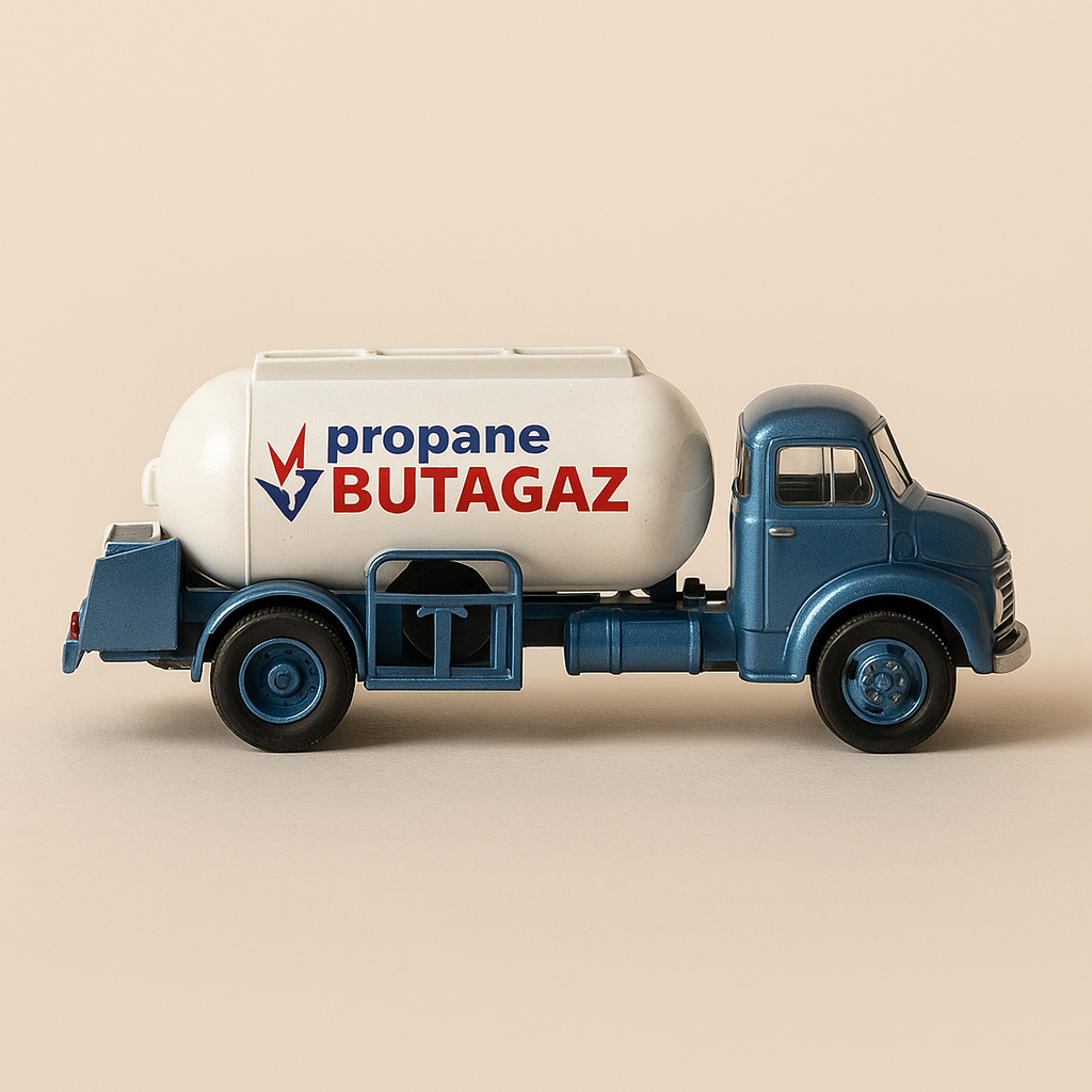 Camion citerne Berliet GCK 160 B blanc - Propane - Butagaz - Collection Hachette