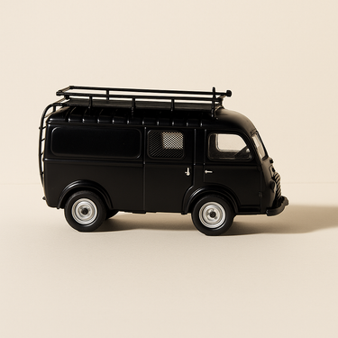 Renault Goélette noire de police - Image haute qualité