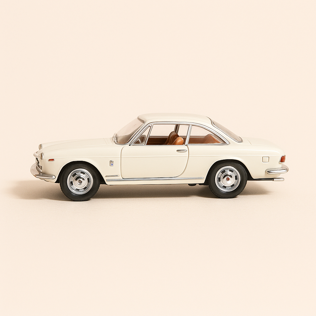 Fiat 2300 coupé blanche de 1961 - collection Starline models