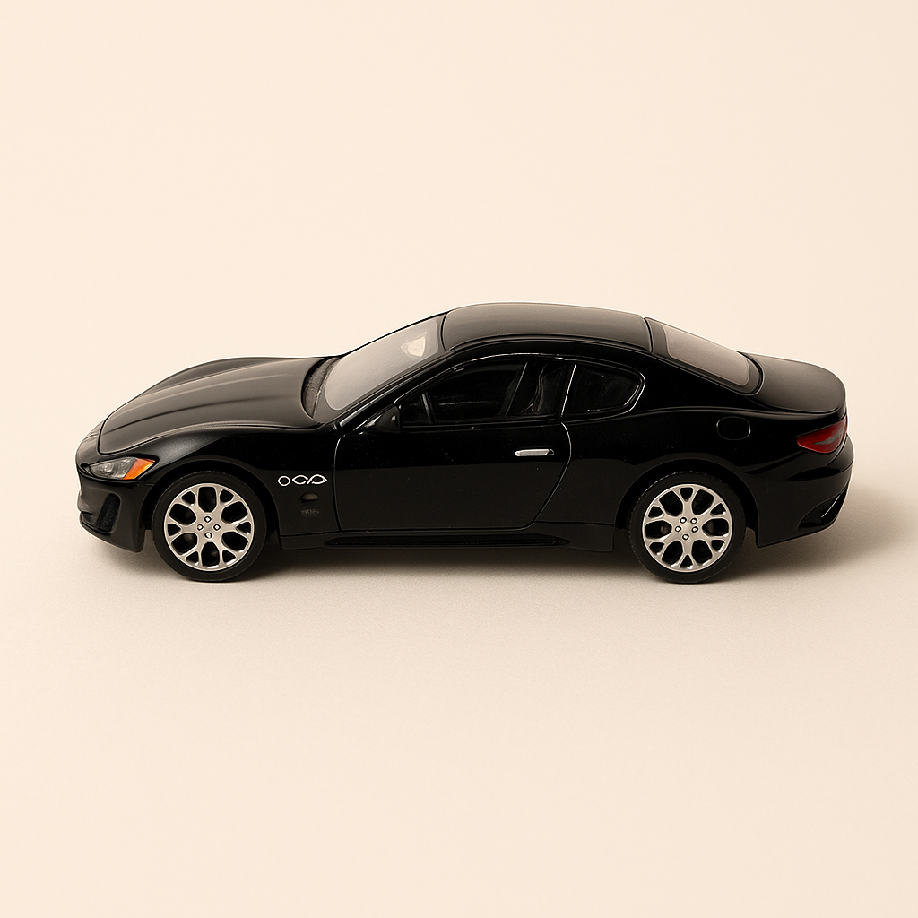Masérati Gran Turismo noire - Burago