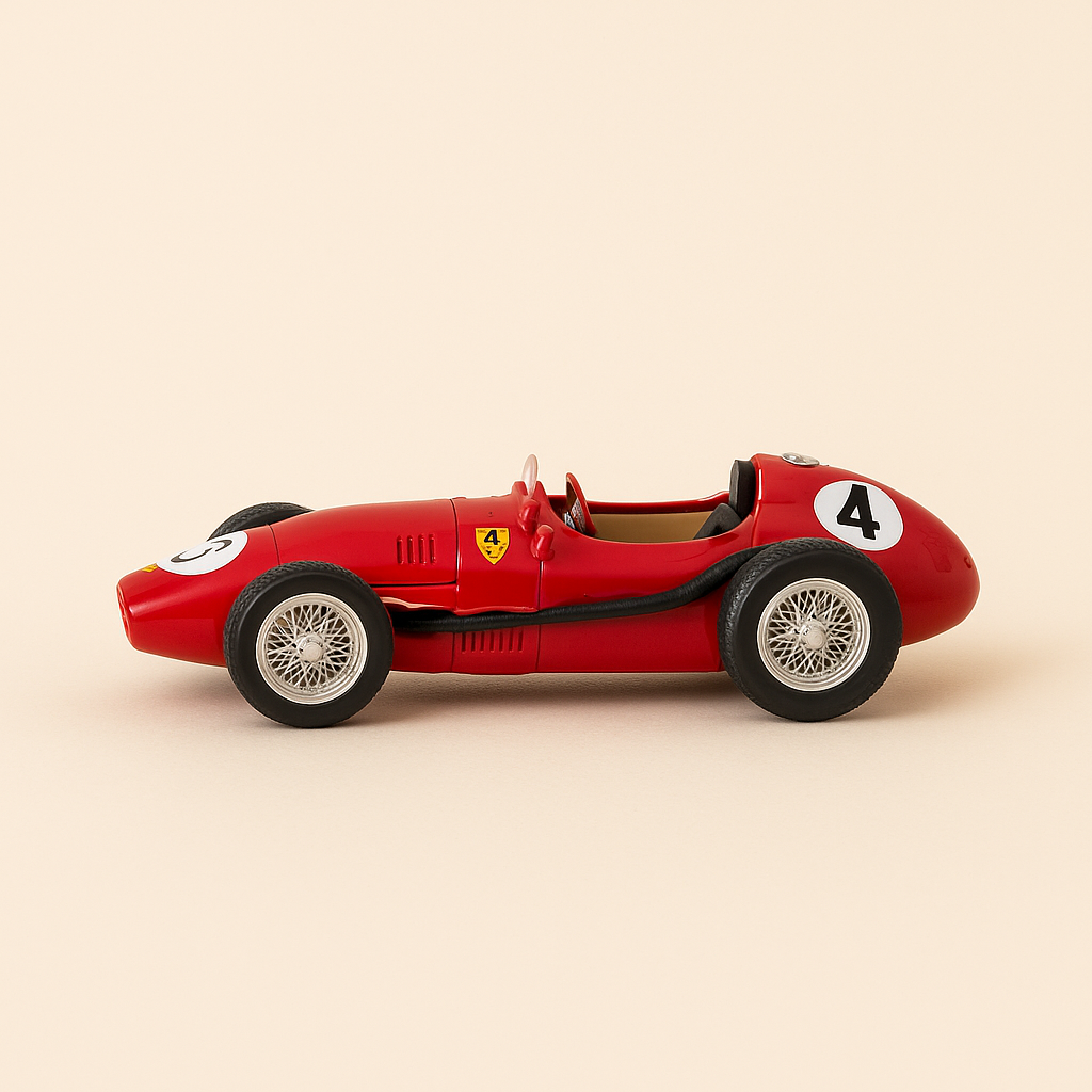 Ferrari F246 rouge numéro 4 - Formule 1 (Altaya) - Image haute qualité