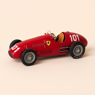 Ferrari 500F2 rouge numéro 101 de 1952 - Formule 1 (Altaya) - Image haute qualité