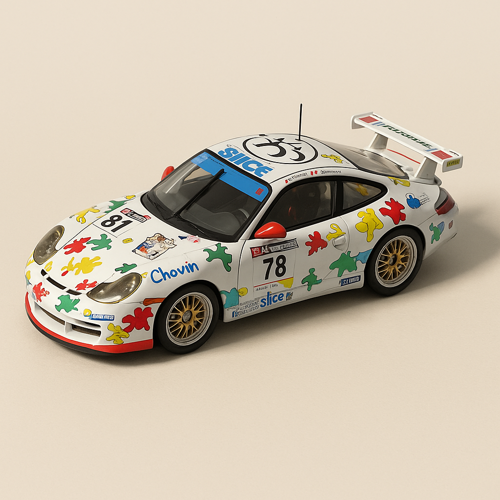 Porsche 911 GT3 biała z dekoracją numer 78 - 24 godziny Le Mans z 2000 roku