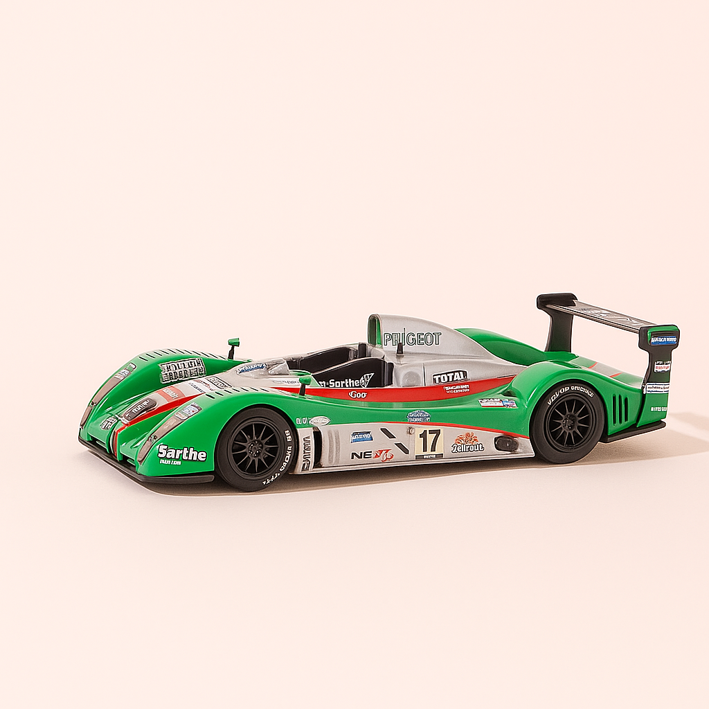 Zielono-szary Courage C60 numer 17 (24-godzinny wyścig Le Mans 2002)