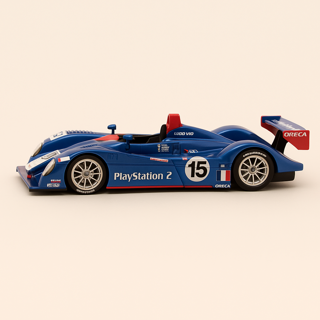 Niebieska Dallara Oreca numer 15 (24-godzinny wyścig Le Mans 2002)