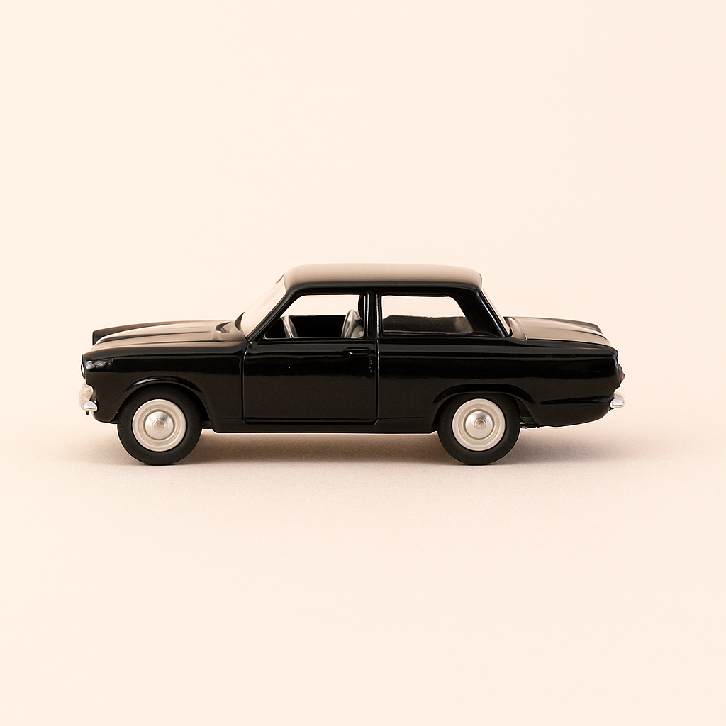 Ford Cortina sedán negro de 1965 (Eligor)